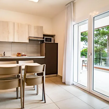 Iris Suite-4 By Interhome Appartement *