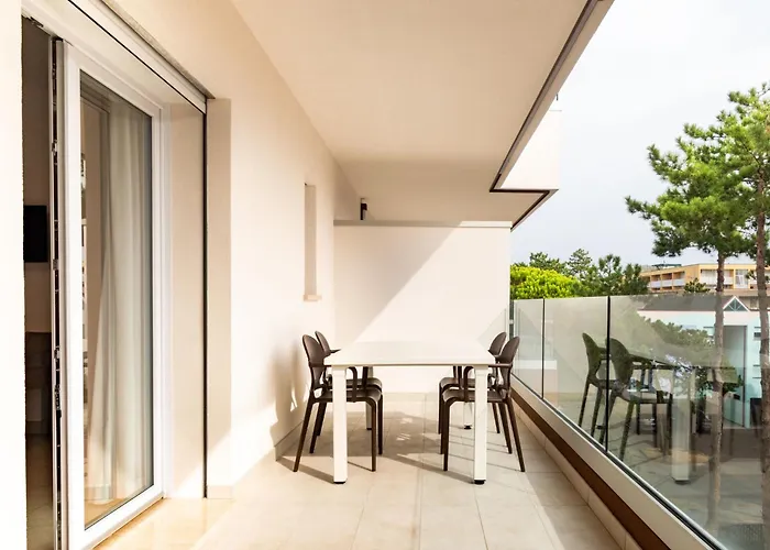 Iris Suite-4 By Interhome Appartement